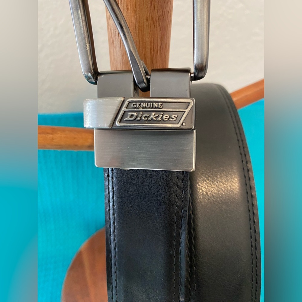 DICKIES Men’s Reversible “Genuine Leather Belt” Size 36-38 Black/Brown EUC